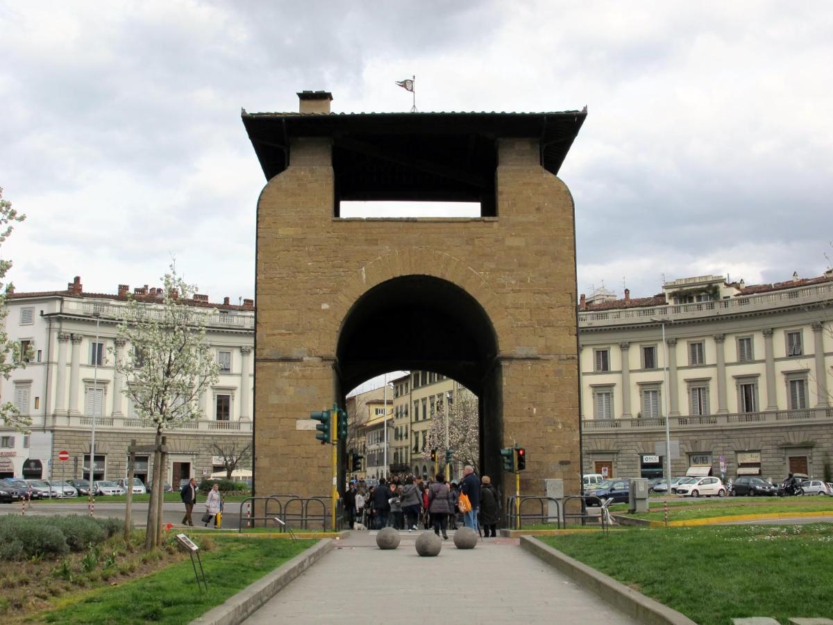 Porta Santa Croce Florence Exterior photo